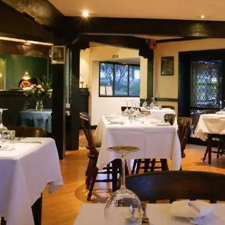 The Surrey Hotel 