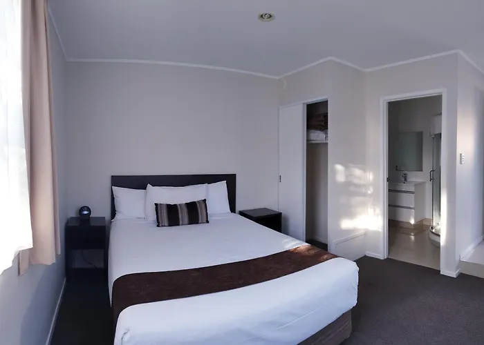 The Surrey Hotel